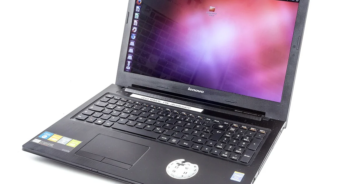 Lenovo G500s laptop with German keyboard layout